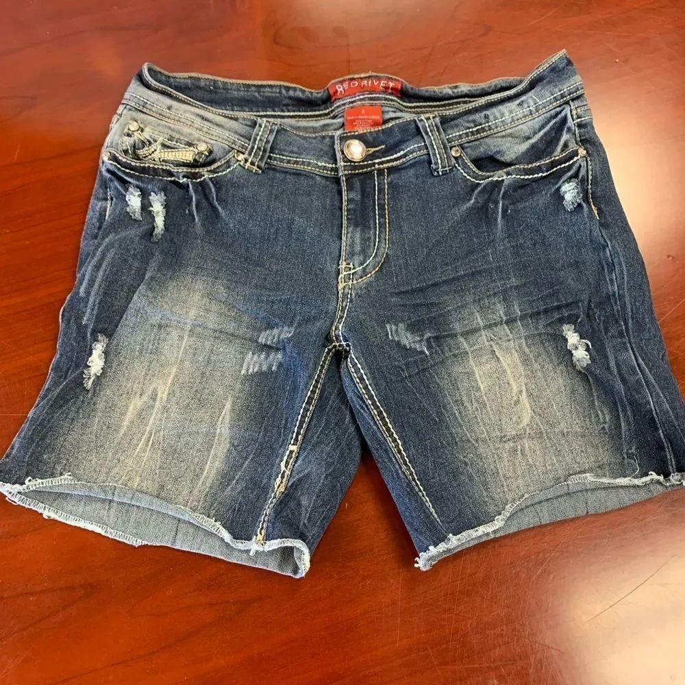 Red Rivet Stretch Heavy Stitch Denim Shorts sz 9